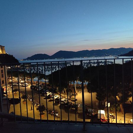 La Soffitta Sul Golfo Appartement Lerici Buitenkant foto