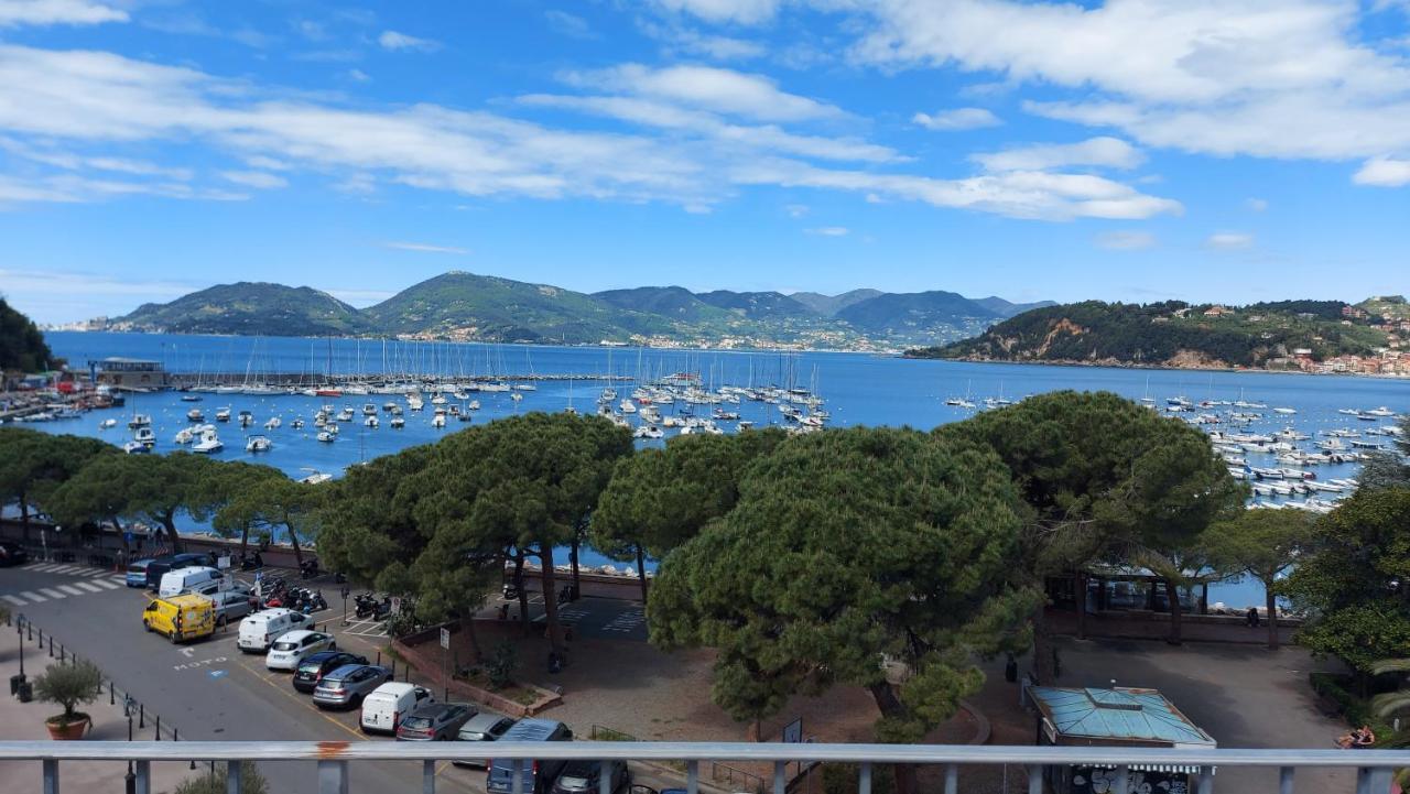 La Soffitta Sul Golfo Appartement Lerici Buitenkant foto